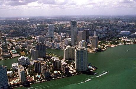 English Course in Miami: downtown aerial view