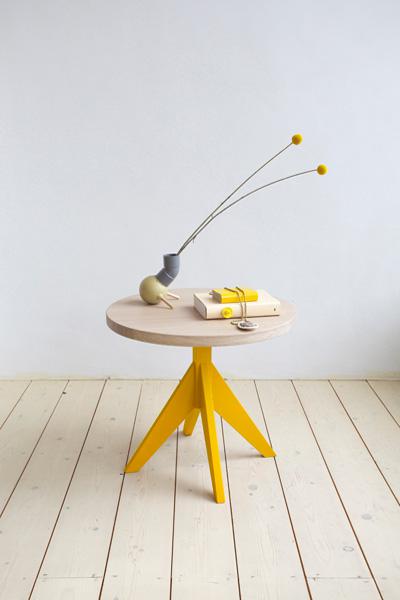 Slow wood – desks and tables