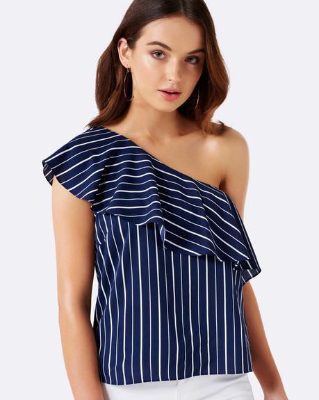 2017 ESSENTIALS & TRENDS 2017 ESSENTIALS & TRENDS