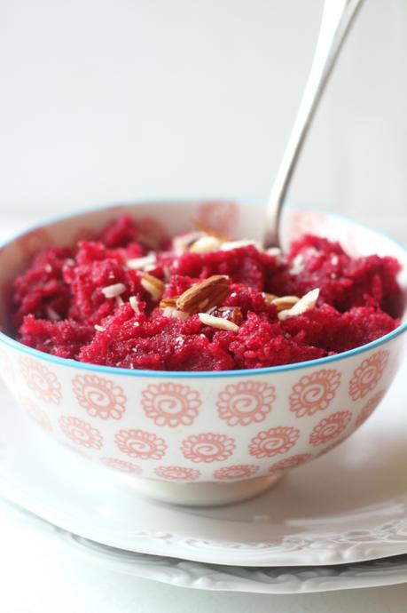 Beetroot Suji Halwa: Rava Halwa With Beetroot