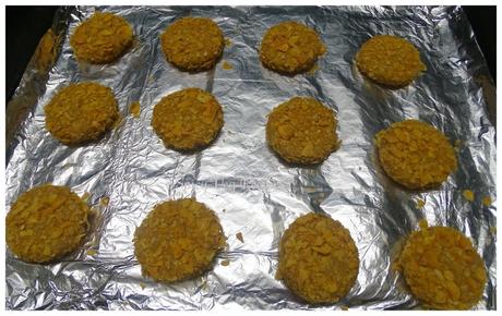 Eggless Whole  Wheat Cornflakes-Cookies(step by step with photo)