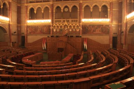 DAILY PHOTO: Hungarian Parliament, Inside and Out