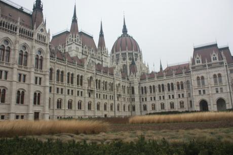 DAILY PHOTO: Hungarian Parliament, Inside and Out