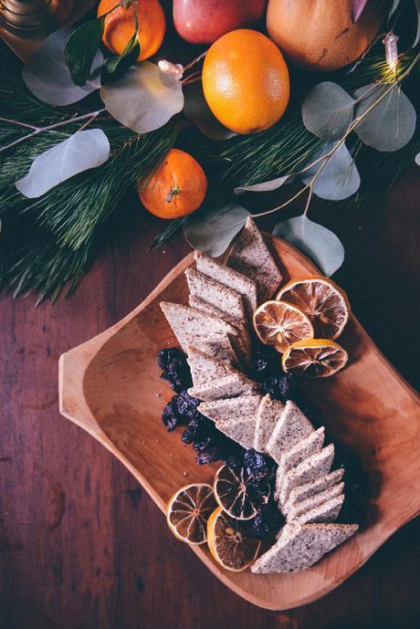 Mulled White Wine & Homemade Gluten Free Crackers for Holiday Entertaining // www.WithTheGrains.com