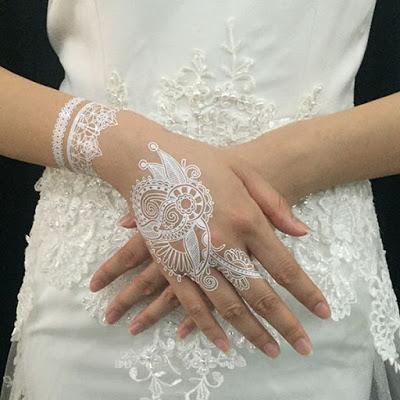 How To Look Stunning Bride:White Henna Designs Ideas for Wedding Day