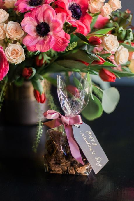 Floral & Sweet Packages for Valentines