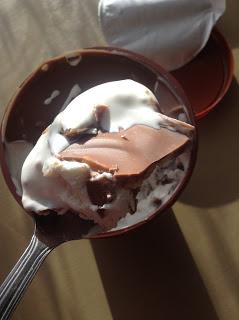 magnum almond tub ice cream