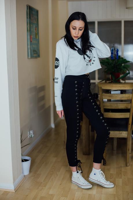 Casual OOTD: Lace Up Joggers