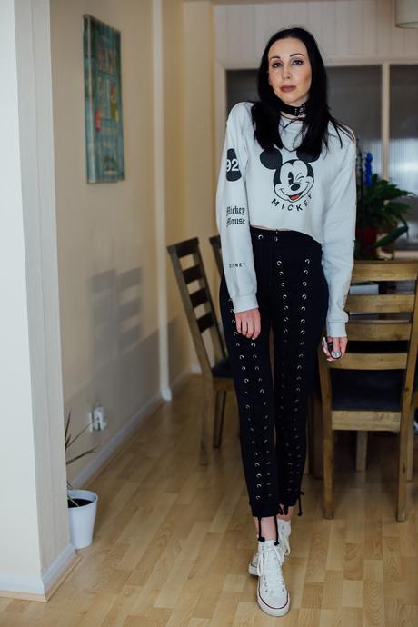 Casual OOTD: Lace Up Joggers