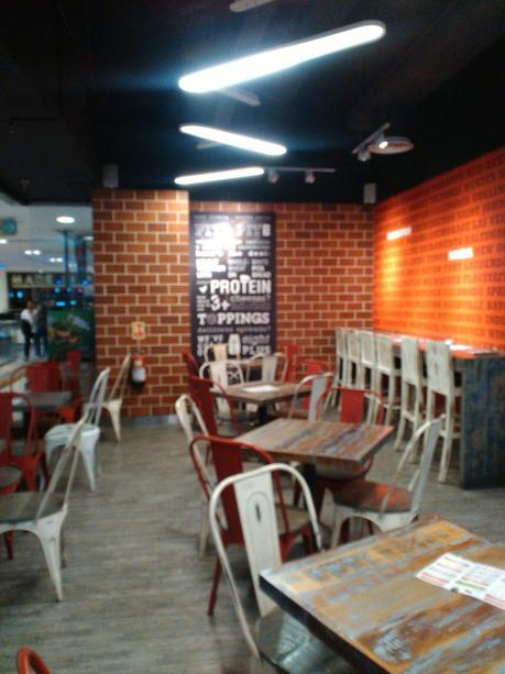 PitaPit Sector 18 Noida DLF Mall of India