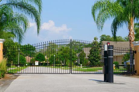 A Few Reasons to Install Automatic Gates at Home