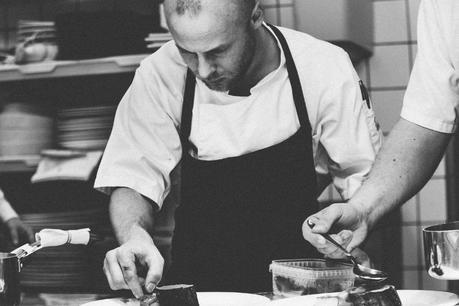 The Dining Dish  – 5 Tips for Setting up Your Own Restaurant