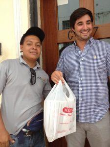 Samuel Palacio and customer