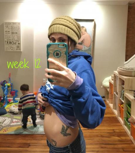 The cat’s out of the bag! 1st Bumpdate: 1st Trimester