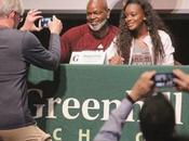 Emmitt Smith Daughter Gives Glory Signs Texas A&amp;M University