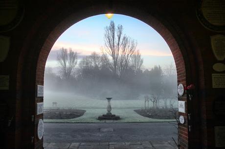 In & Around #London… Winter Dawn at #GoldersGreen #photoblog