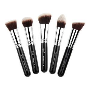 With These Tools And Brushes Smoothen Your Makeup Routine