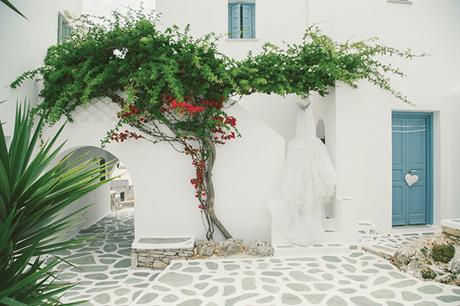 Rustic chic wedding in Folegandros | Ivana & Cale