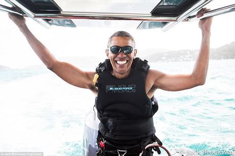 New Pics Of President Barack Obama Enjoying Himself On Vacation