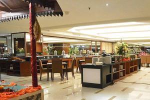 This Valentine’s Day Take Her Out On A Fancy Dinner Date From Groupon This Valentine’s Day Take Her Out On A Fancy Dinner Date From Groupon