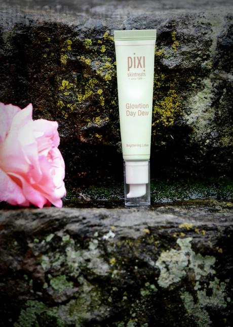 How to Get a Pixi Glow This Winter