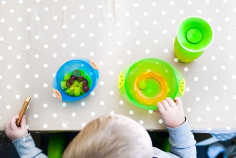 Avoid Mealtime Mess With Munchkin + WIN a Munchkin Prize Bundle!