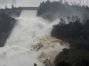 Oroville Fears Huge Overflow Massive Evacuation California