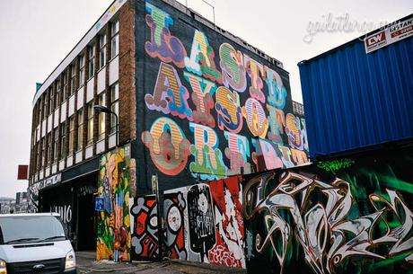 street art in Shoreditch, London