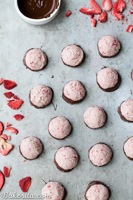These No-Bake Chocolate Dipped Strawberry Macaroons are packed with strawberry flavor! It's hard to resist these creamy gluten-free, Paleo + vegan coconut macaroons, and the chocolate dip and drizzle makes them even more delicious.