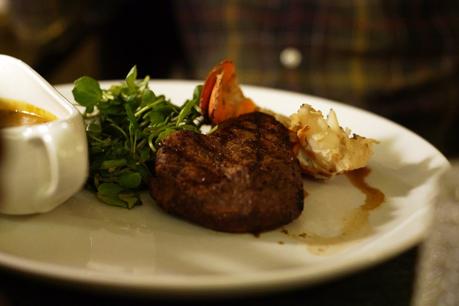 Hello Freckles Browns Brasserie Restaurant Newcastle Food Review fillet steak nebloggers 