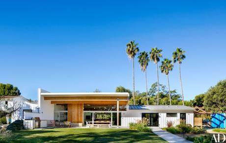 A Modern Malibu Home mike-d-beastie-boys-malibu-house-317-3