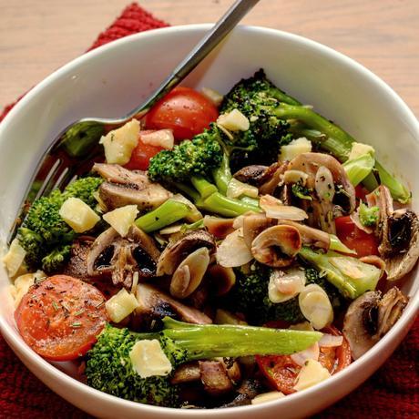 Recipe|| Warm Broccoli, Mushroom & Tomato Salad