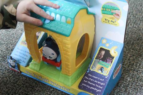 Toddler Tried & Tested: My First Thomas Day To Night Projector