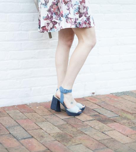 Need to update your wardrobe this spring? Grab a pair of platform spring sandals and pair with a floral dress or top. 