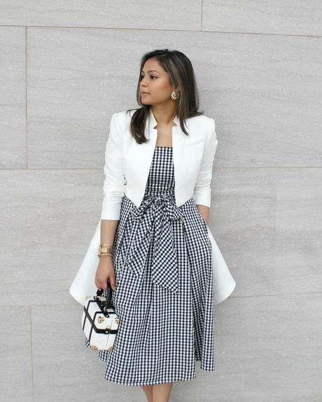 how to wear gingham without looking like a tablecloth- picnic blanket- grown up gingham- spring trend- summer fashion- new york and company dress- ny&co gingham dress- fashion blogger- 