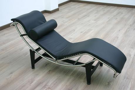 Le Corbusier Lounge Chair