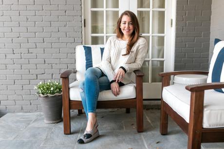 Stitch Fix Amy Havins wears denim and a blouse from Stitch Fix.