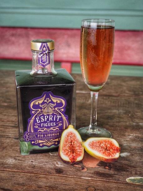 Esprit de Figue sparkling cocktail