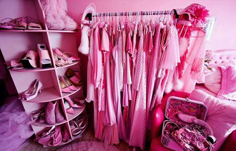 Pink Woman Kitten Kay Sera 52, the World’s Pinkest Person