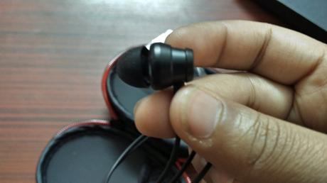 BlitzWolf BW-ES1 Earphone Review: 39% Discount Coupon Code