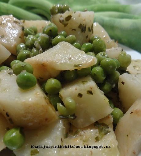 SALADE DE CÉLERI-RAVE ET PETITS POIS / CELERIAC AND PEAS SALAD / ENSALADA DE APIO NABO Y GUISANTES / سلطة الكرفس اللفتي و البازلاء