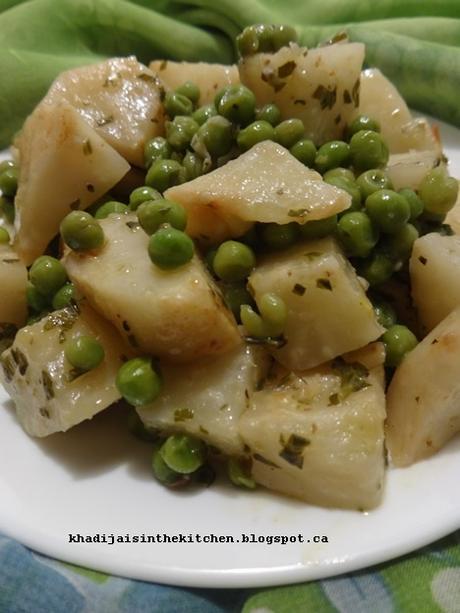 SALADE DE CÉLERI-RAVE ET PETITS POIS / CELERIAC AND PEAS SALAD / ENSALADA DE APIO NABO Y GUISANTES / سلطة الكرفس اللفتي و البازلاء