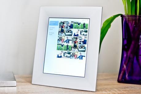 A lovely Way to Share & Display Photos Instantly With Nixplay IRIS