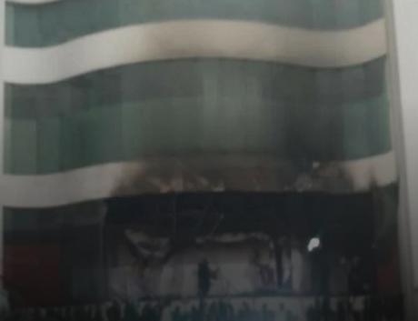 fire in hotel where MSD Jharkhand team was staying ! ~ Jadeja does a Dhoni !!