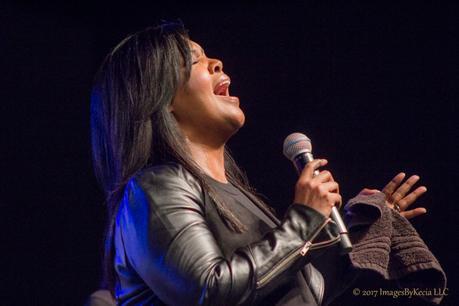 [VIDEO] CeCe Winans Performs  “It Aint Over” AT The Transformation Expo