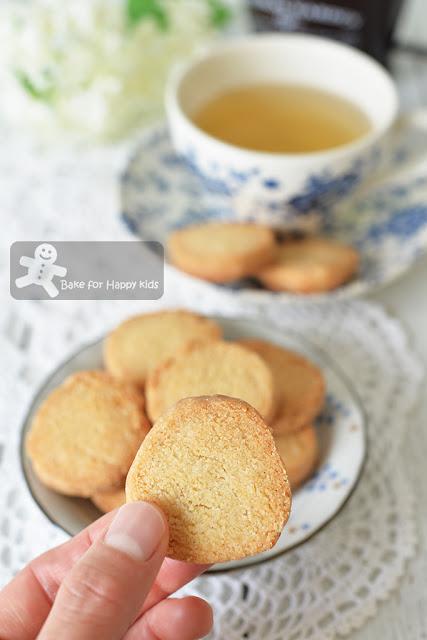 gluten free flourless almond cookies