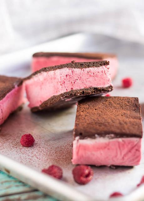 How To Make Raspberry & Chocolate Ice Cream Sandwiches