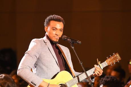 Jonathan McReynolds Announces LIVE Recording At The “Life Room”