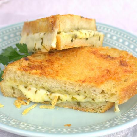 Italian Inside-Out Grilled Cheese plus 12 other #GrilledCheese Sandwiches Italian Inside-Out Grilled Cheese
