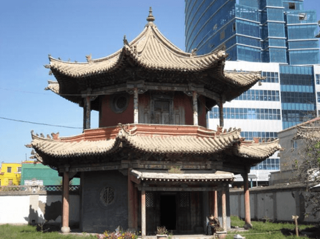 Baatpacking in Mongolia: Exploring the Red Hero, Ulaan Baatar Choijin Lama Temple and Museum